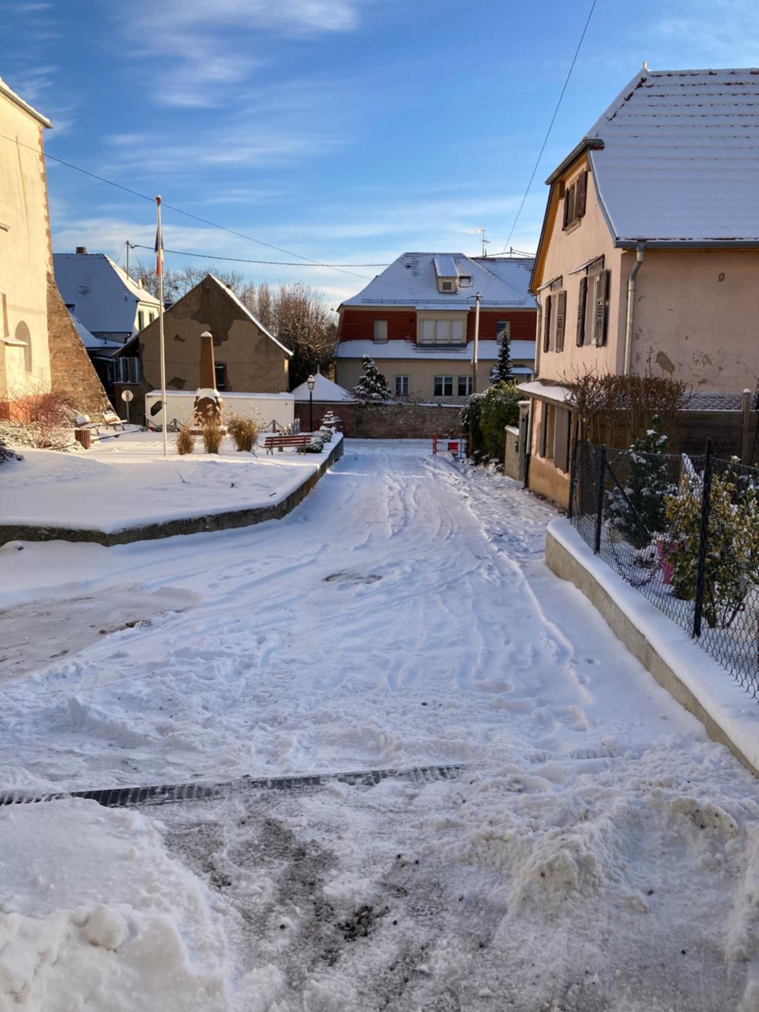 Gite Le 1602 Saint-Nabor エクステリア 写真